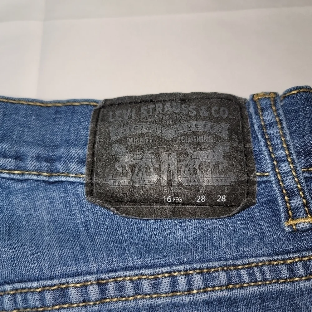 Levi's Performance 511 Slim Mens Size W28/L28; Teens Size 16 Regular